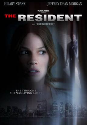 Смотреть фильм онлайн: Ловушка / The Resident (2011)